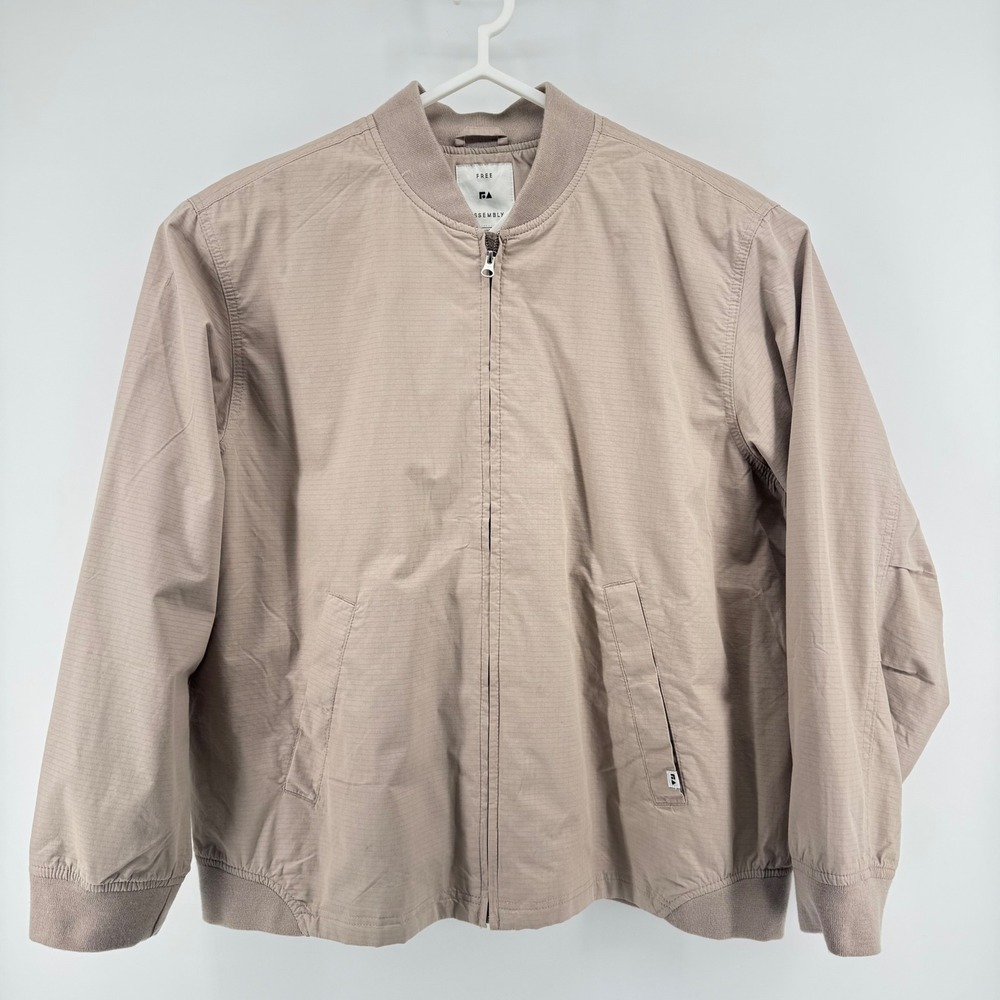 NEW Free Assembly Men's Lightweight Quilt Lined Ripstop Bomber Jacket Beige‎ XXL